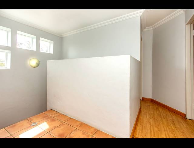 2.5 BEDROOM TOWNHOUSE TO LET IN PARKMORE